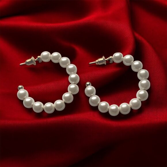 NEW PEARL HOOP EARRINGS —GOLD TONE • 1.5” HOOPS Costume Jewelry Women's Earrings - Picture 1 of 9